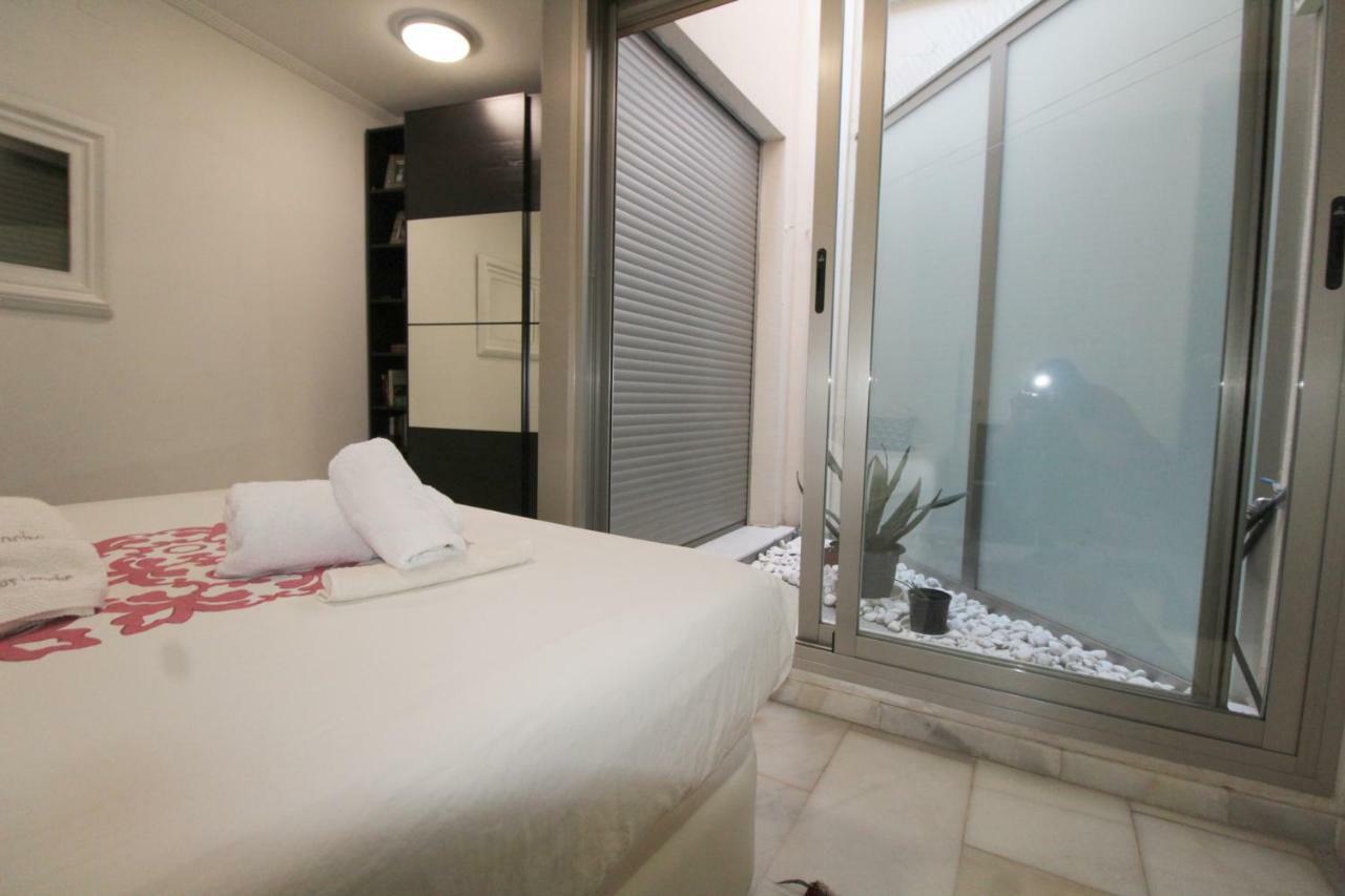Precioso Apartamento Al Lado De Las Torres De Serrano Valencia Exterior photo